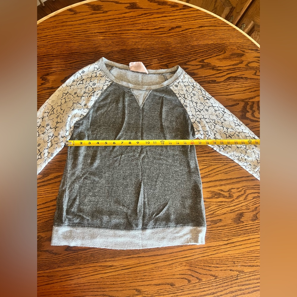 Gray and White Lace Sleeve Top